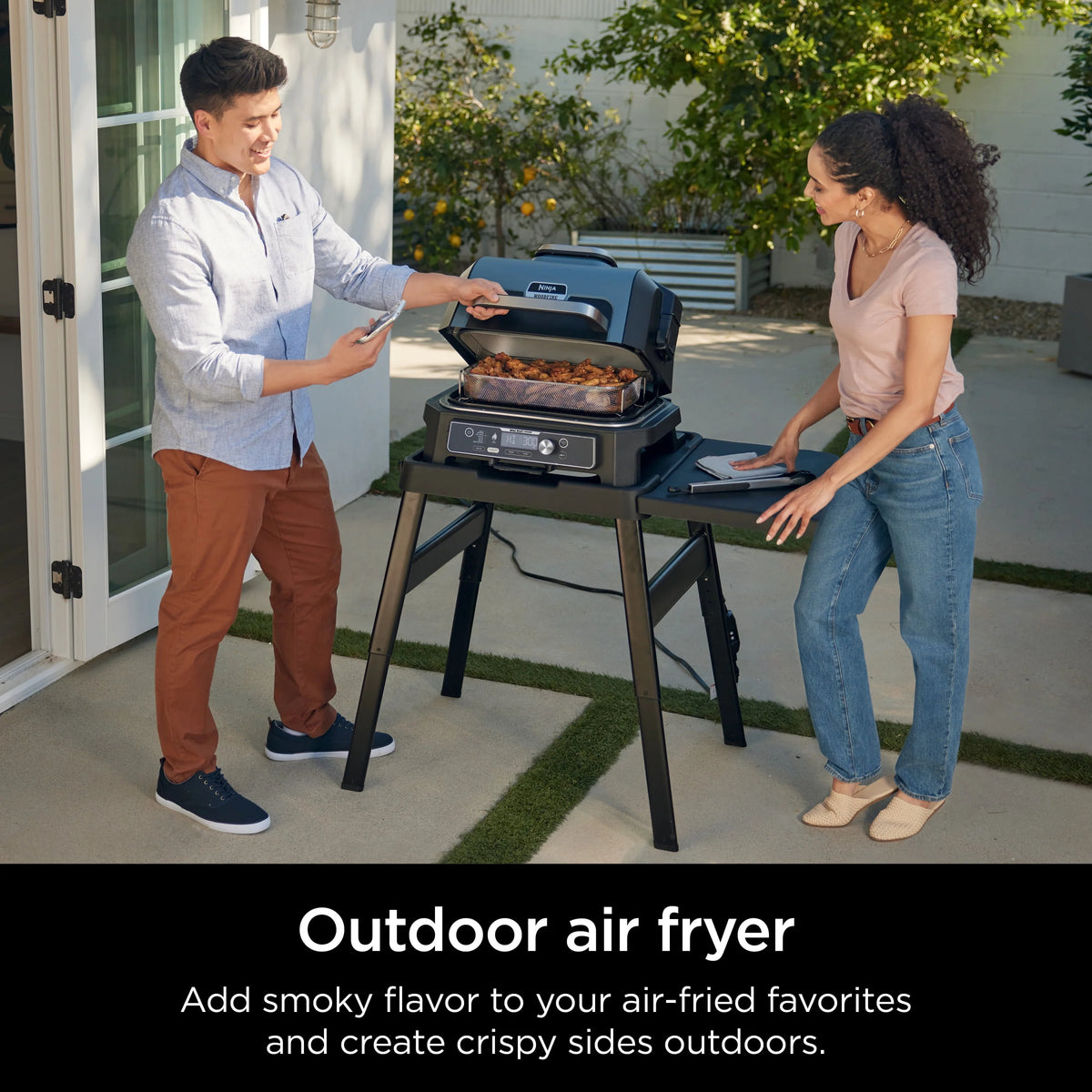 7-in-1 Outdoor Grill & Smoker C221