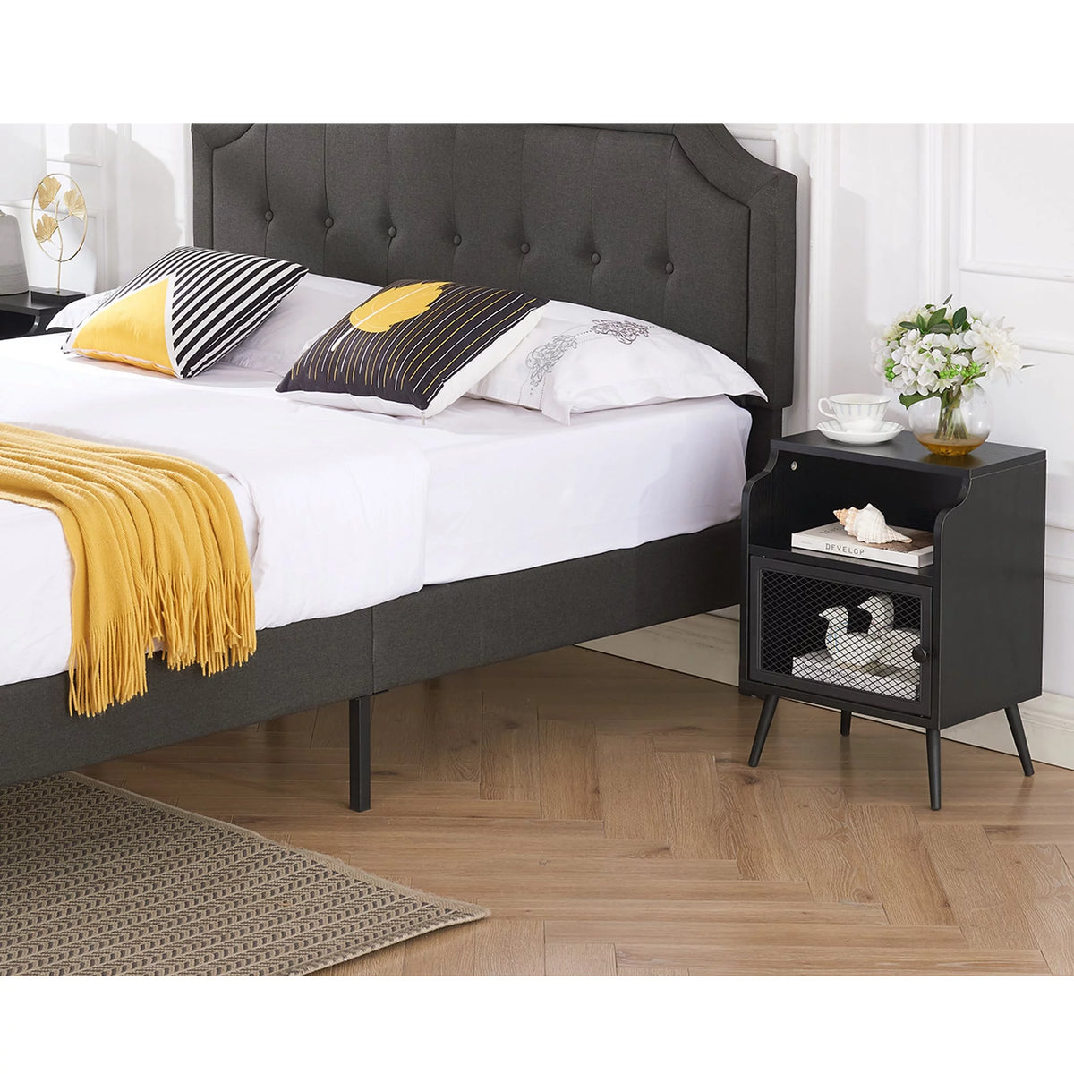 Set of 2 Black Nightstand with Storage Cabinet S843495