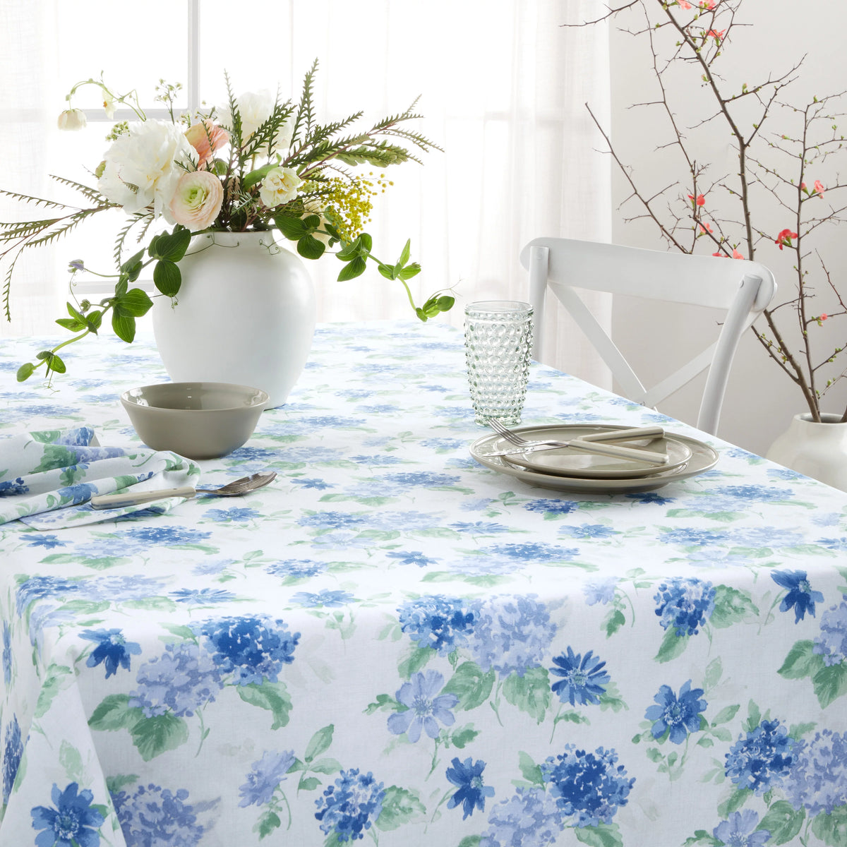 Floral Fabric Tablecloth 60"x120" V908569