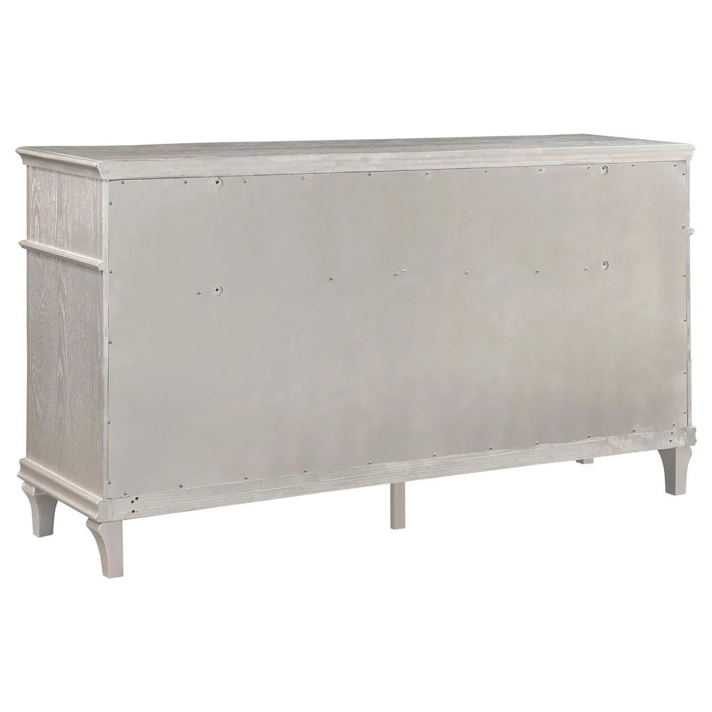 4-piece Upholstered Platform Queen Bedroom Set L38700