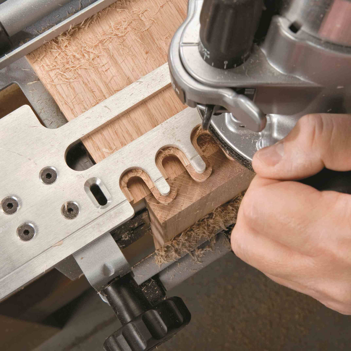 12 in. Dovetail Jig H728860