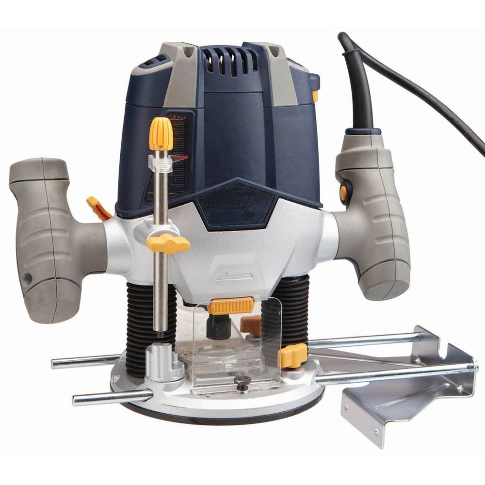 1-1/2 HP Variable Speed Plunge Router D995494