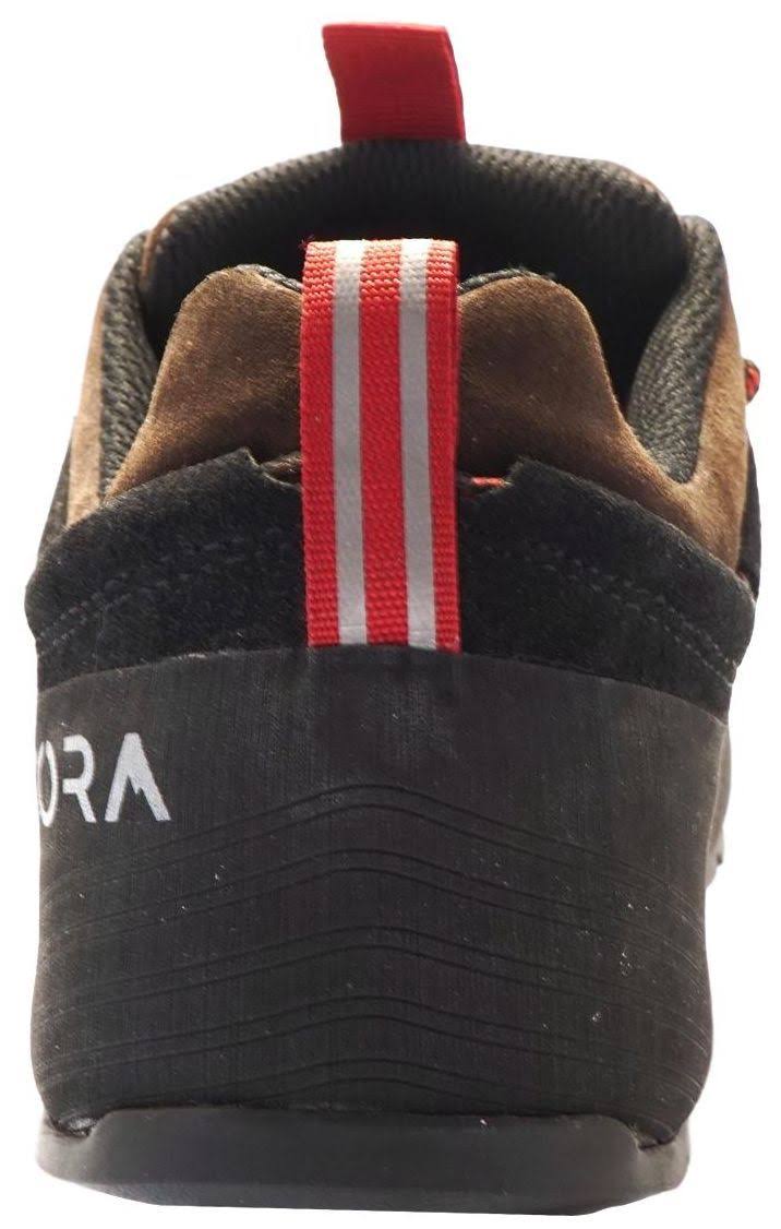Brown Approach Shoes J568500