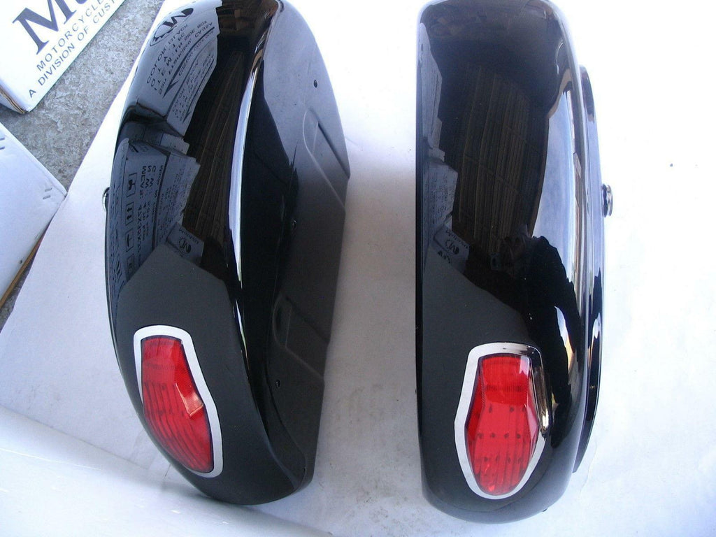 Vivid Black Universal Hard Bag Saddlebags W108740