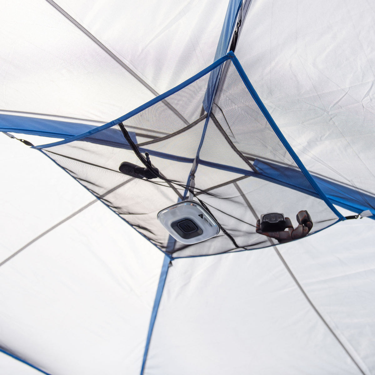 16-Person 3-Room Family Cabin Tent A109195