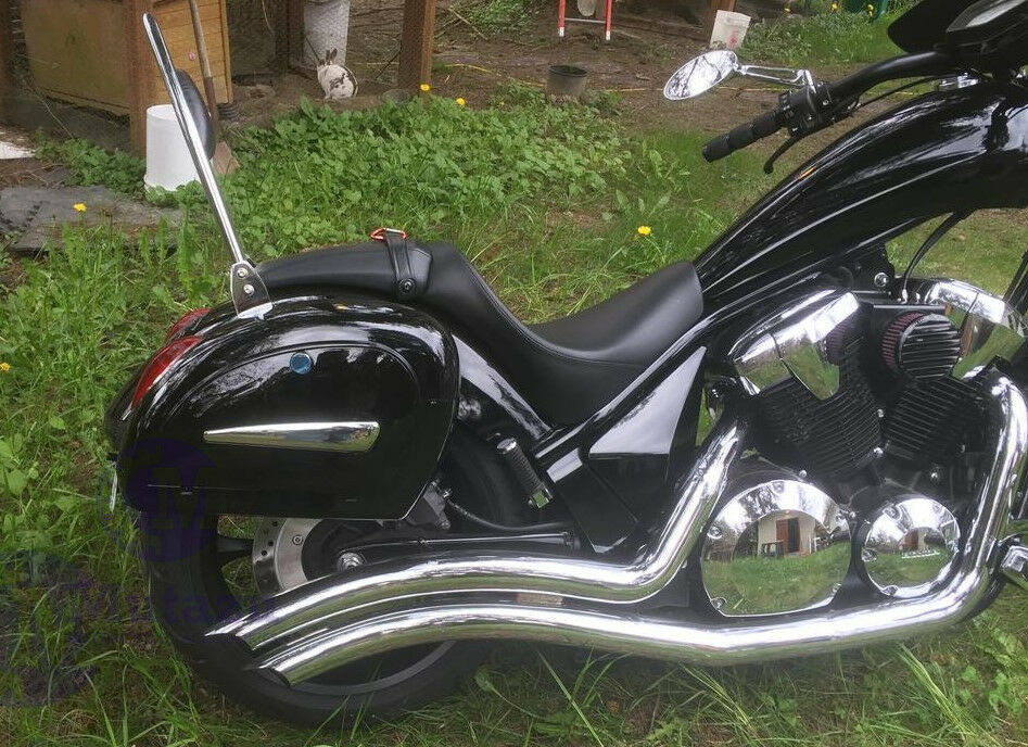 Vivid Black Universal Hard Bag Saddlebags W108740