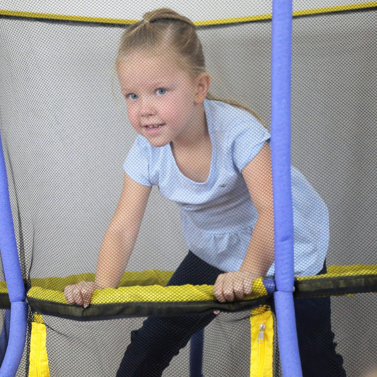 Zoo Adventure Bouncer with Enclosure S350928