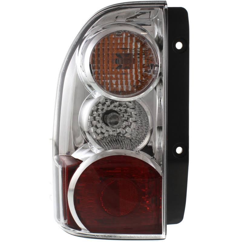 2004 Suzuki XL-7 Tail Light Driver Side Clear & Red Lens B16115