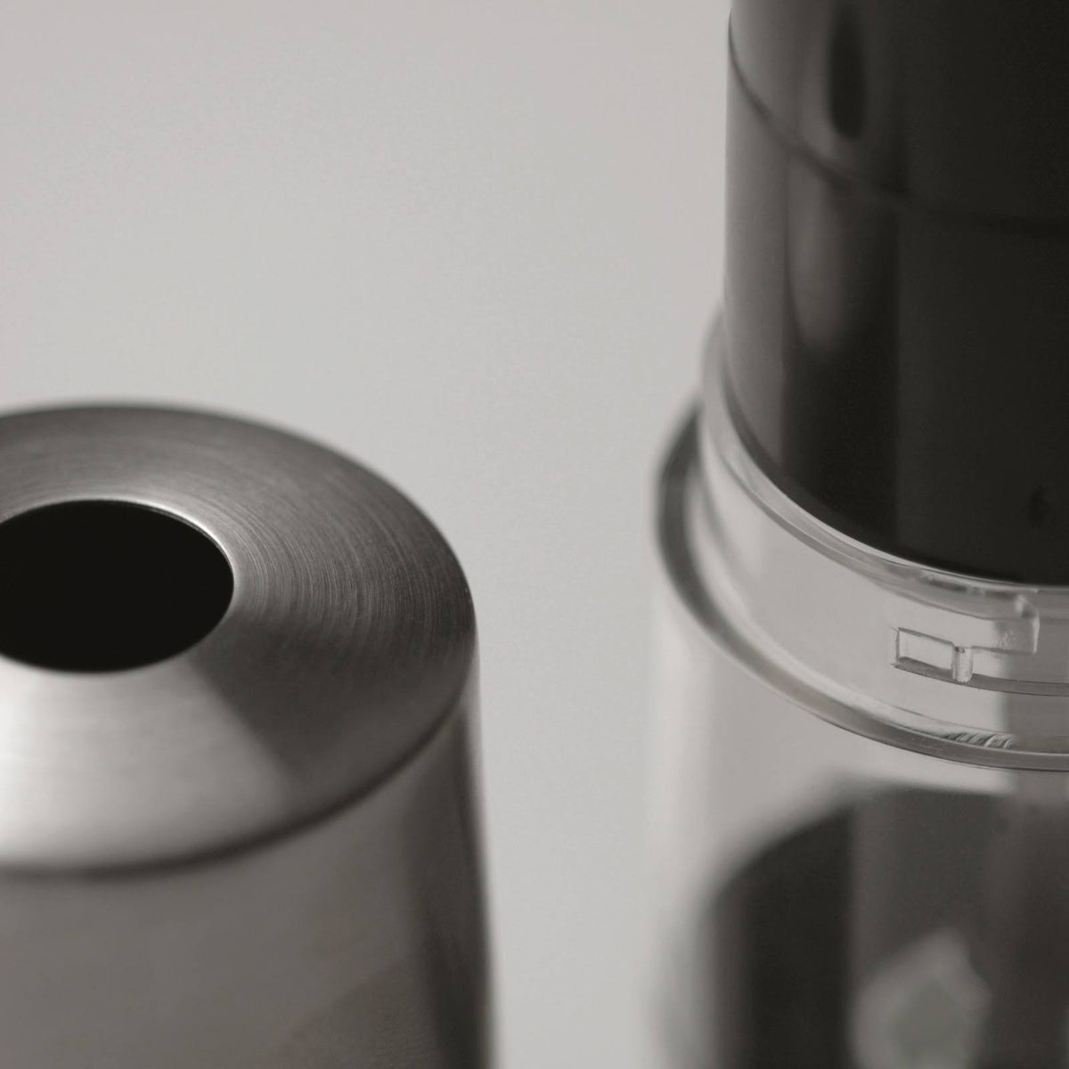 Electronic Salt & Pepper Mill Set F5982