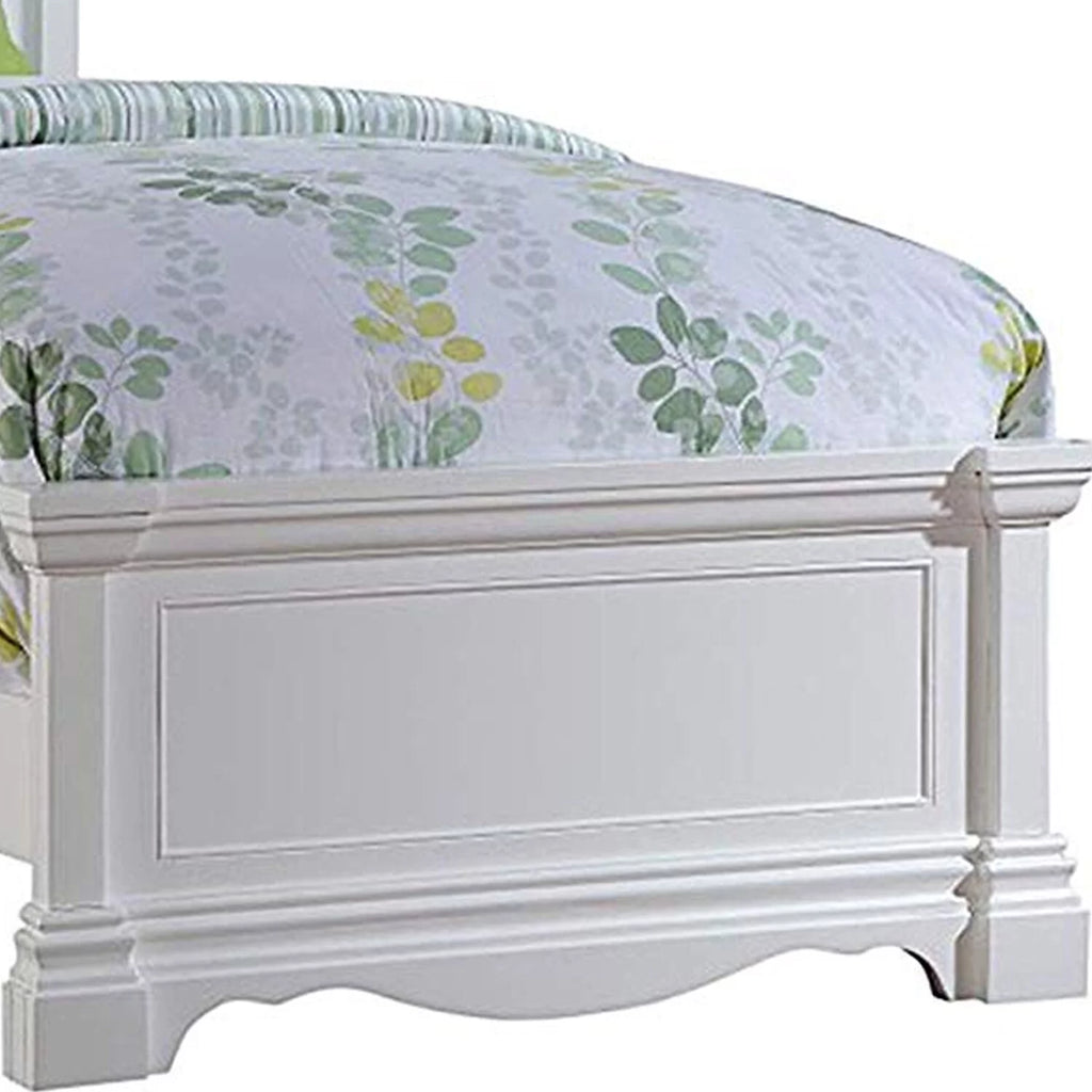 White Wooden Full Size Bed with Carved Headboard N5609